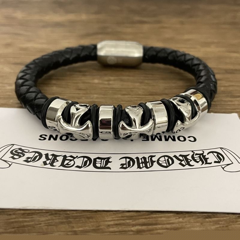 Ch**me He**ts necklaces